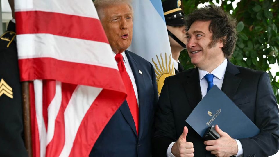 Javier Milei and Donald Trump created a fictional cartel to hang Maduro